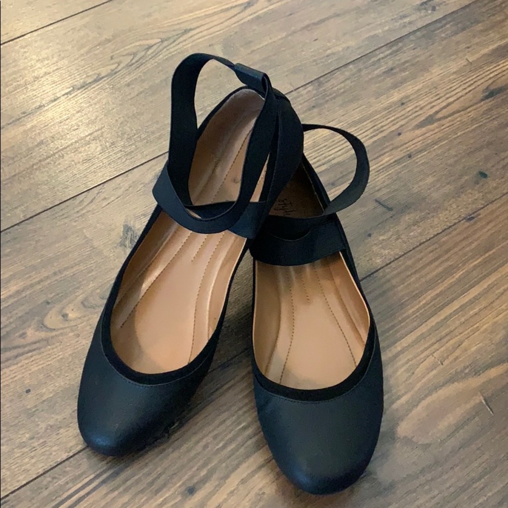 Ballet flats